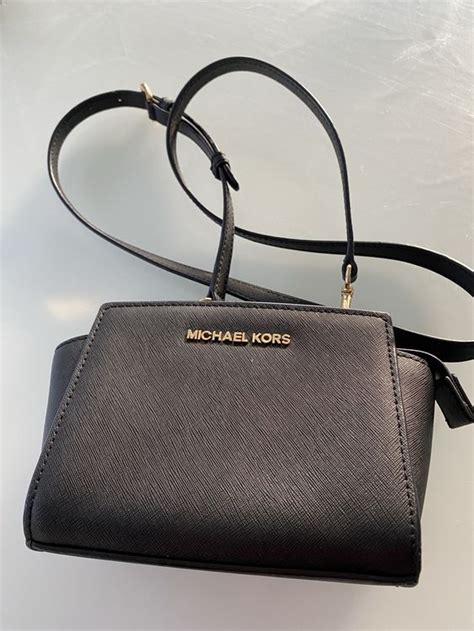 michael kors tasche klein offen magnet|Designer.